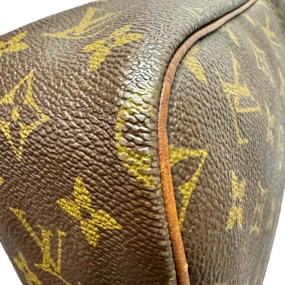 LOUIS VUITTON Marceau Messenger Crossbody - Picture 3 of 16